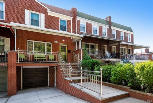 79-19 149th St, Kew Garden Hl, NY, 11367-3845 | Card Image