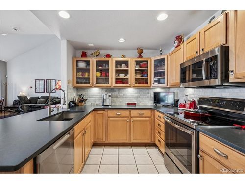 68 S Ulster St, Denver, CO, 80230 | Card Image