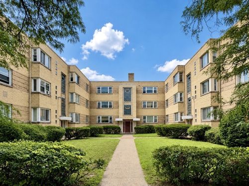3-2057 E 72nd St, Chicago, IL, 60649-3070 | Card Image
