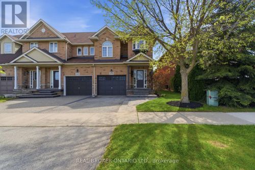 2426 Shadow Court, Oakville (WM Westmount), ON, L6M5G6 | Card Image