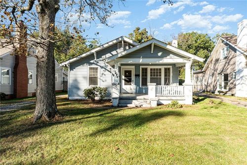 1005 Gordon St, High Point, NC, 27260-3429 | Card Image