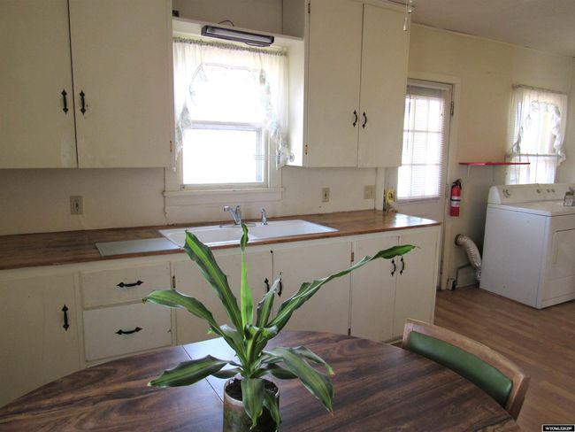 215 Culbertson Ave, House other with 1 bedrooms, 1 bathrooms and null parking in Worland WY | Image 10