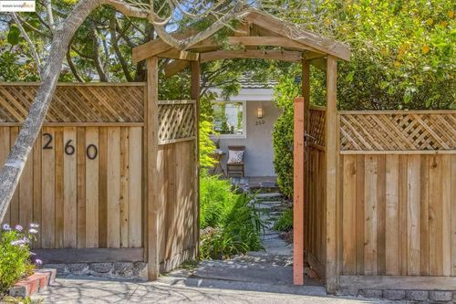 260 Willamette Ave, Kensington, CA, 94708-1039 | Card Image
