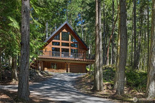 65 Sutherland Rd, Friday Harbor, WA, 98250-6102 | Card Image