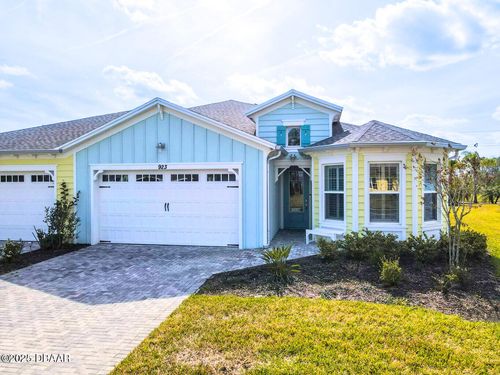 923 Attitude Ave, DAYTONA BEACH, FL, 32124-3713 | Card Image
