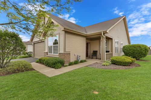 13211 W Sheffield Ln, Beach Park, IL, 60083-3037 | Card Image