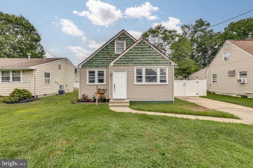 231 Crawford Ave, MAPLE SHADE, NJ, 08052-2701 | Card Image