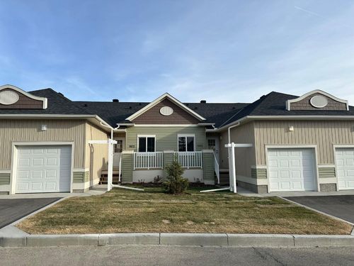 1102 Clover Rd, Carstairs, AB, T0M0N0 | Card Image