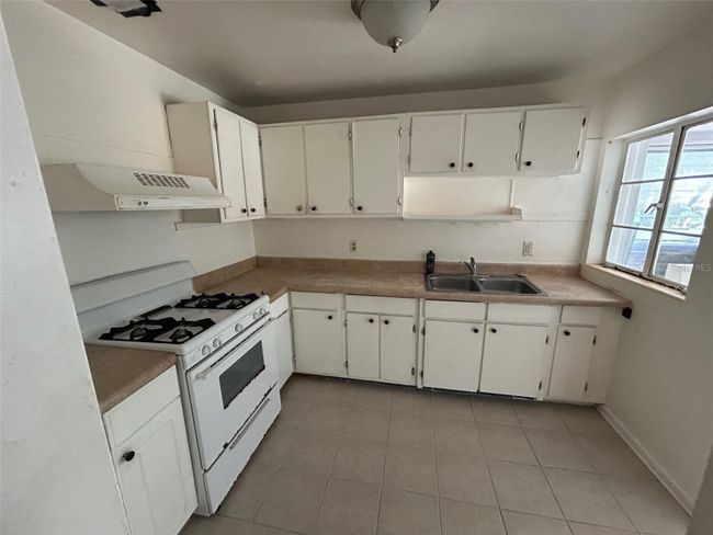 909 Grand Central Street, House other with 2 bedrooms, 1 bathrooms and null parking in CLEARWATER FL | Image 7