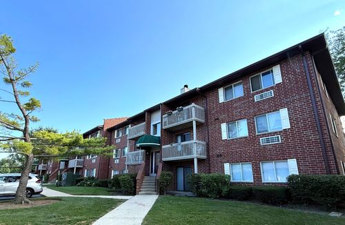 apt-1b-840 N Lakeside Dr, Vernon Hills, IL, 60061-2661 | Card Image