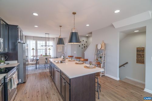 237 Cheshire Ln, WAYNESBORO, VA, 22980-1829 | Card Image