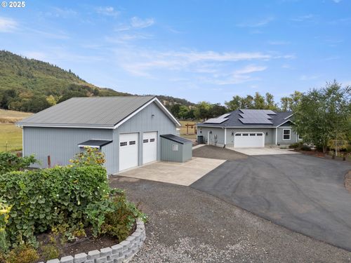 4321 Happy Valley Rd, Roseburg, OR, 97471-9301 | Card Image