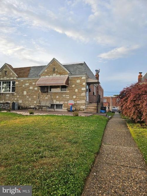 1815 Placid St, PHILADELPHIA, PA, 19152-1112 | Card Image