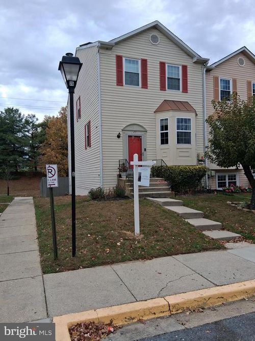 27 Hunters Gate Ct, SILVER SPRING, MD, 20904-1883 | Card Image