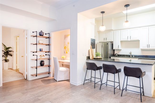 APT-206 - 3225 Turtle Creek Blvd, Condo with 2 bedrooms, 2 bathrooms and null parking in Dallas TX | Image 6