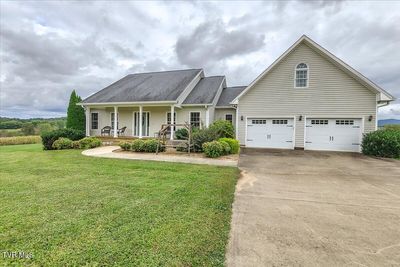 11071 Newport Highway, House other with 3 bedrooms, 2 bathrooms and null parking in Greeneville TN | Image 3