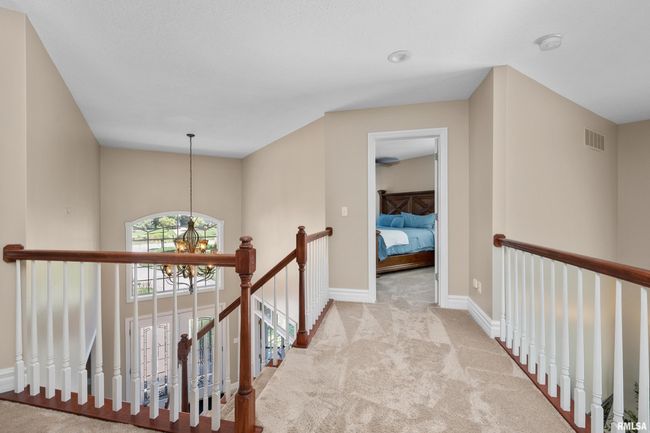 7 Pinehurst Ct, House other with 4 bedrooms, 4 bathrooms and null parking in Coal Valley IL | Image 48
