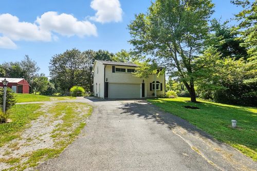 1736 Winchester Rd, Xenia, OH, 45385-7632 | Card Image