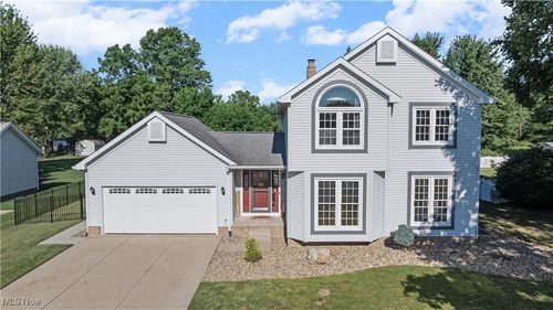 4216 Meadow Wood Ln, Uniontown, OH, 44685-7717 | Card Image