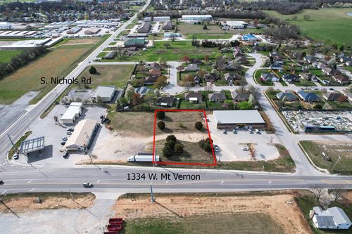 1334 W Mount Vernon St, Nixa, MO, 65714-7003 | Card Image
