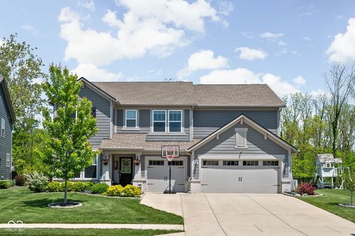 587 Ferndale Ln, Danville, IN, 46122-5525 | Card Image