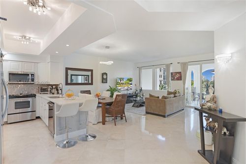 c307-3700 Island Blvd, Aventura, FL, 33160-4931 | Card Image