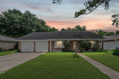 10935 Silkwood Dr, Houston, TX, 77031-1706 | Card Image