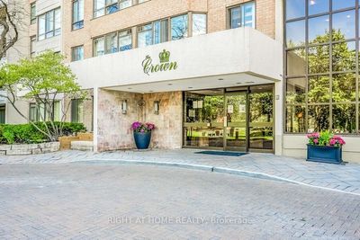 610 - 100 County Court Blvd, Condo with 2 bedrooms, 2 bathrooms and 1 parking in Brampton ON | Image 2