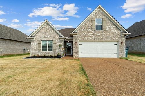 3588 Sabra Ln, Southaven, MS, 38672-2302 | Card Image