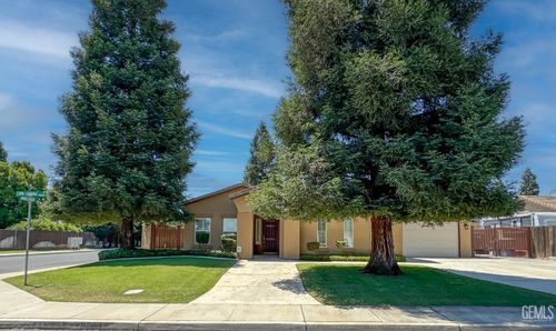 10001 Copa Cabana Ct, Bakersfield, CA, 93312-5986 | Card Image