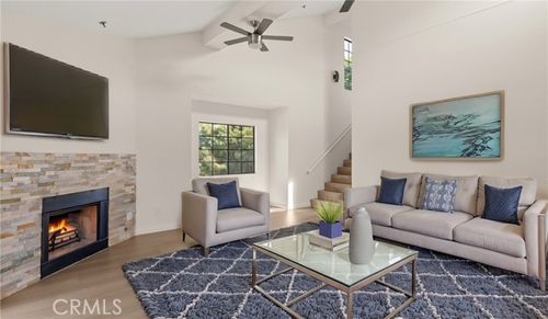 204d- Avocado Street, Costa Mesa, CA, 92627 | Card Image