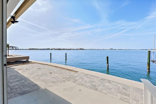 673 Boca Ciega Point Blvd N, ST PETERSBURG, FL, 33708-2729 | Card Image