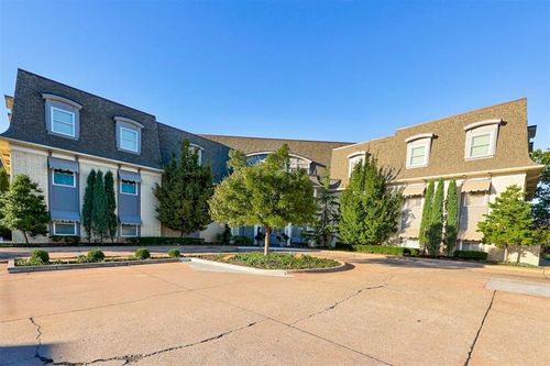 apt-b1-1114 Sherwood Ln, Nichols Hills, OK, 73116-6518 | Card Image