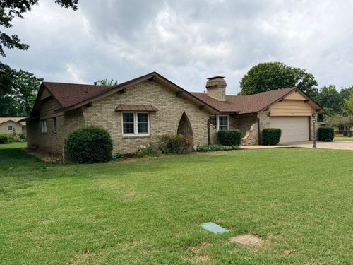 424 Jones St, Siloam Springs, AR, 72761-4920 | Card Image