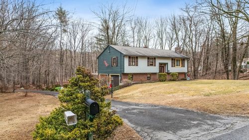 4 Trent Rd, Derry, NH, 03038-6020 | Card Image