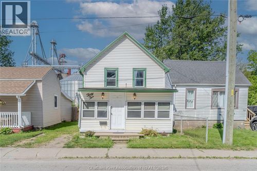32 Degge St, Chatham, ON, N7M4X2 | Card Image