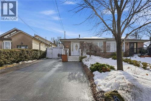 8 Elmore Drive, Hamilton, ON, L8W1T6 | Card Image