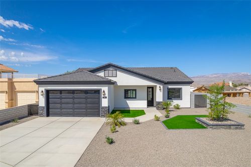 2570 N Ridge Ave, Bullhead City, AZ, 86429-7200 | Card Image