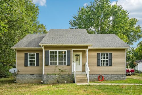2027 Old Greenbrier Pike, Greenbrier, TN, 37073-4680 | Card Image