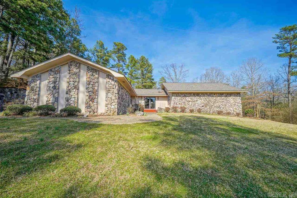 Glenridge Ct, Hot Springs National Park, AR 71901