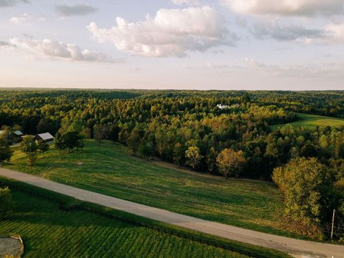 7810 W Lick Creek Rd, Primm Springs, TN, 38476-9653 | Card Image