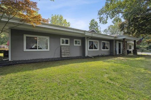 15419 Linden Rd, Linden, MI, 48451-9041 | Card Image