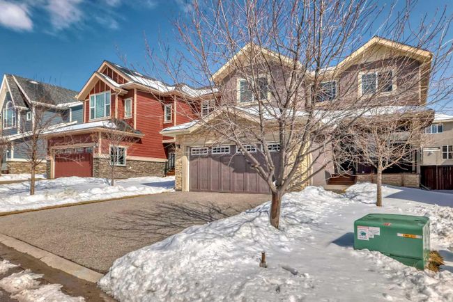 18 Rockford Road Nw, Home with 4 bedrooms, 3 bathrooms and 4 parking in Calgary AB | Image 3