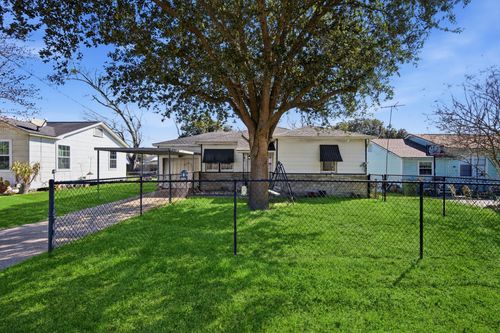 1604 Kipling St, Liberty, TX, 77575-4238 | Card Image