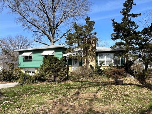 9504 E 77th St, Raytown, MO, 64138-1632 | Card Image