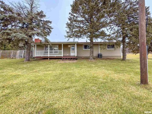 1052 2nd St, Camp Grove, IL, 61424 | Card Image