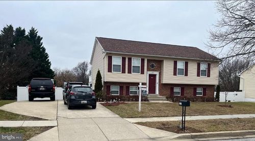 6921 Greenboro Ln, FORT WASHINGTON, MD, 20744-1511 | Card Image