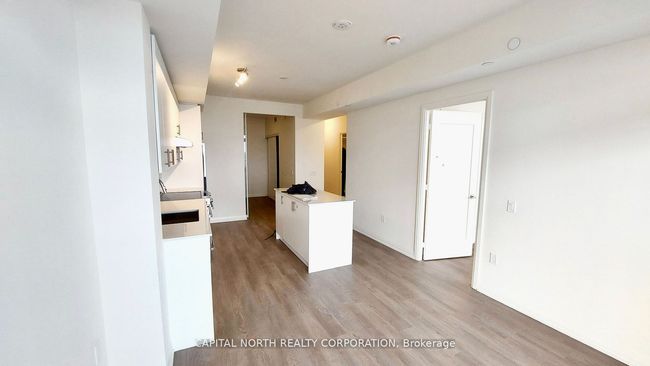 1722 - 8960 Jane St, Condo with 2 bedrooms, 2 bathrooms and 1 parking in Concord ON | Image 7