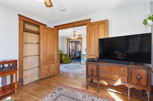 110 N 3rd St, Indianola, IA, 50125-2605 | Card Image