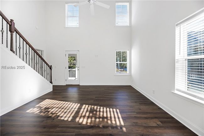 Living Room | Image 13